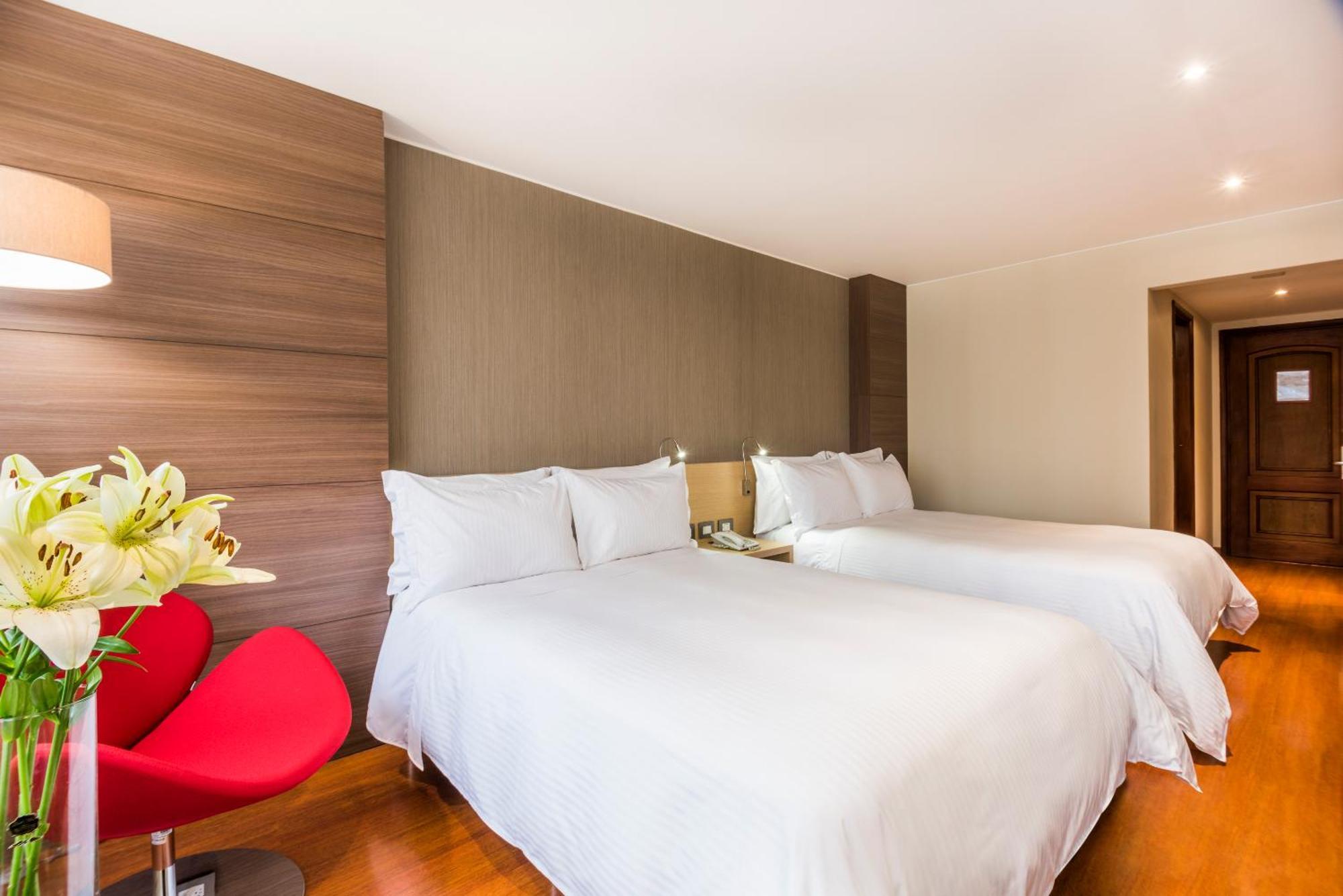 Cosmos 100 Hotel & Centro De Convenciones - Hoteles Cosmos Bogotá Eksteriør billede A room at the hotel